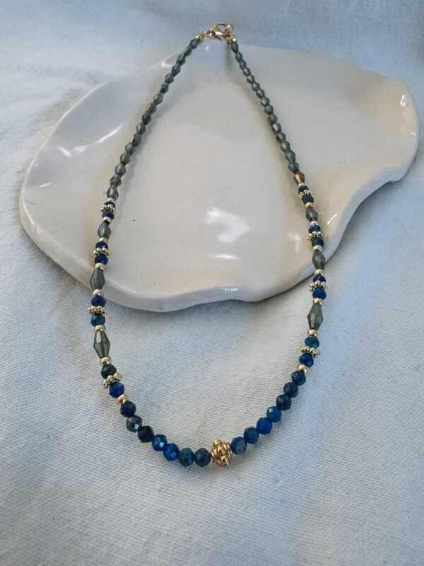 Collar Blue