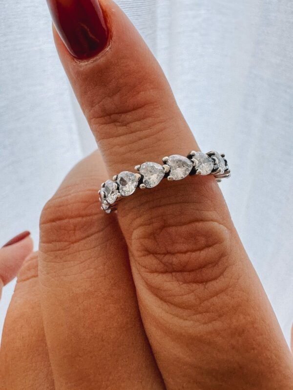 Anillo sin fin corazones